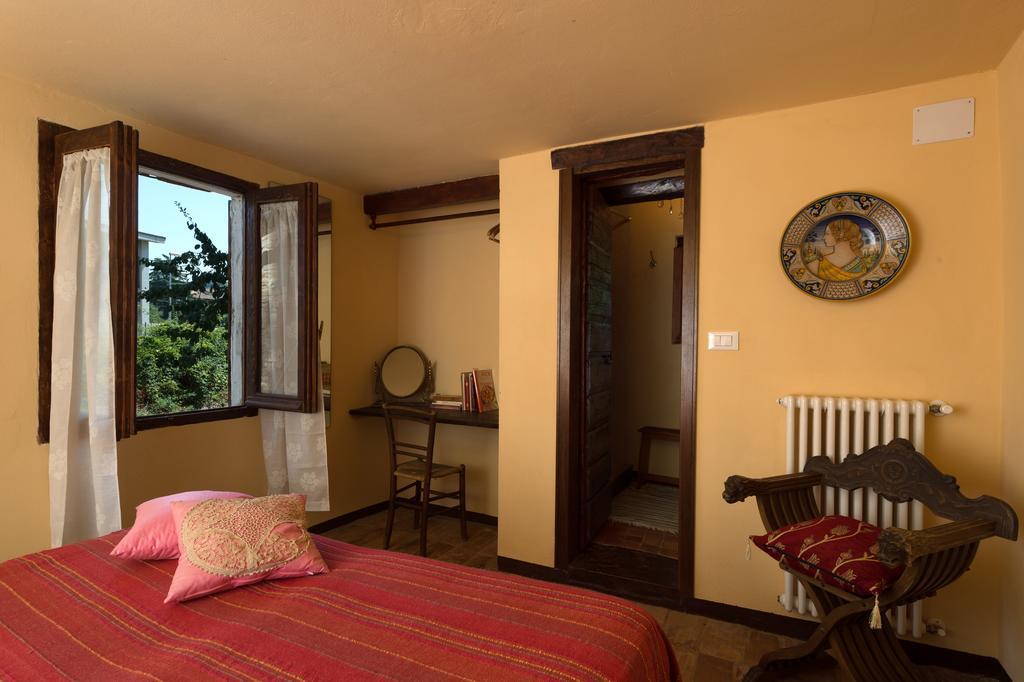 R&B Mulino Marsa Bed & Breakfast Castell'Arquato Room photo